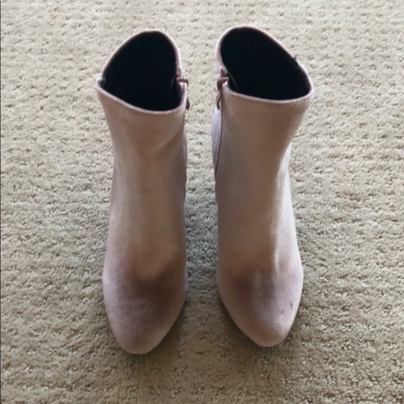 PINK VELVET BOOTIES - Picture 2 of 4